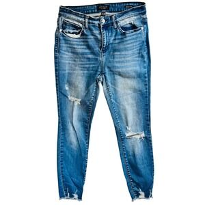 Judy Blue Skinny Fit Distressed Medium Wash Jeans Raw Hem JB82206MD Womens 9/29